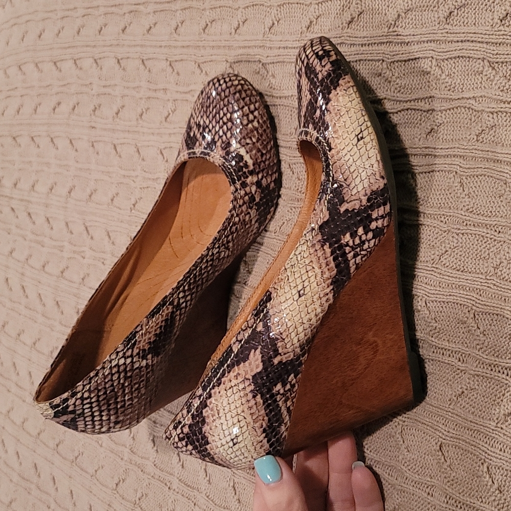 Clark's Indigo Wedge